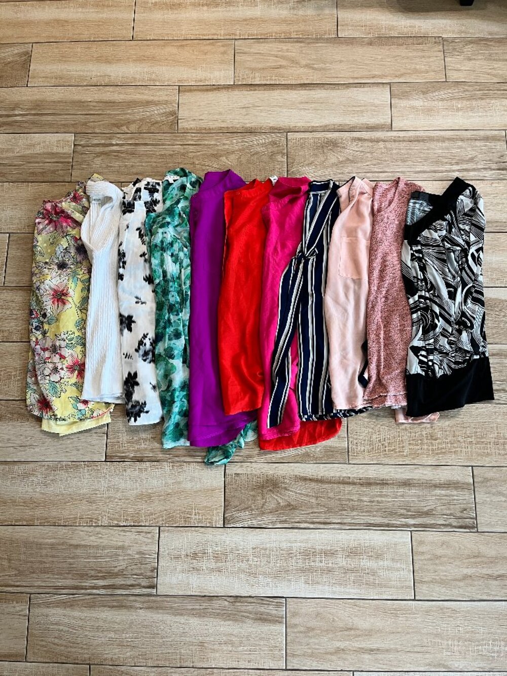 Womens Bundle of 11 Blouse Tops - M